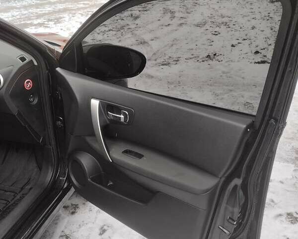 Фіолетовий Ніссан Кашкай 2, об'ємом двигуна 1.5 л та пробігом 240 тис. км за 9700 $, фото 5 на Automoto.ua