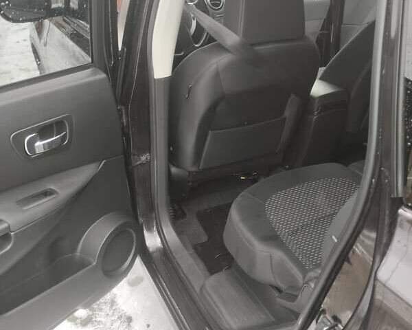 Фиолетовый Ниссан Кашкай 2, объемом двигателя 1.5 л и пробегом 250 тыс. км за 9200 $, фото 5 на Automoto.ua