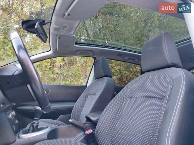 Ниссан Кашкай 2 2009 в Ковель на Automoto.ua Фиолетовый Ниссан Кашкай 2, объемом двигателя 1.5 л и пробегом 211 тыс. км за 8950 $, фото 39 на Automoto.ua