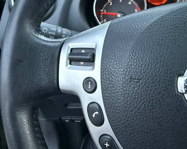 Ниссан Кашкай 2 2009 в Самборе на Automoto.ua Фиолетовый Ниссан Кашкай 2, объемом двигателя 1.5 л и пробегом 261 тыс. км за 9350 $, фото 22 на Automoto.ua