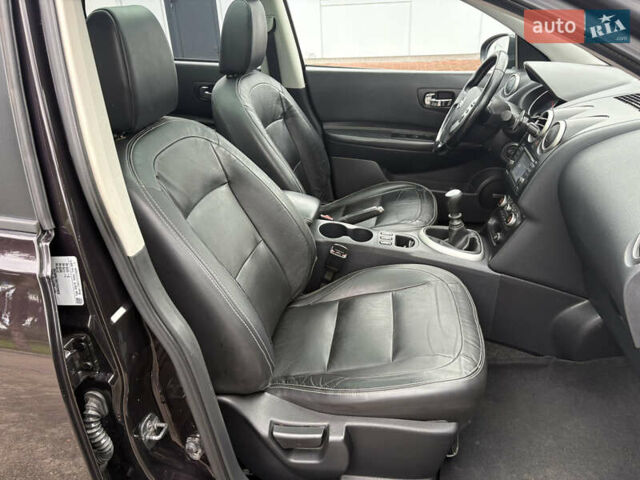 Фиолетовый Ниссан Кашкай 2, объемом двигателя 1.5 л и пробегом 238 тыс. км за 10200 $, фото 22 на Automoto.ua