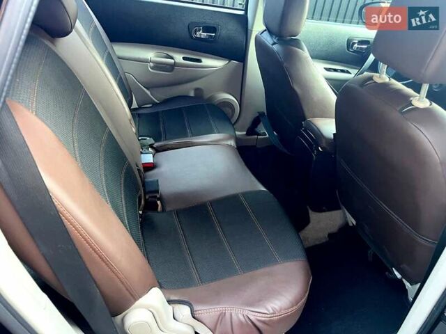 Фиолетовый Ниссан Кашкай 2, объемом двигателя 1.46 л и пробегом 258 тыс. км за 10800 $, фото 3 на Automoto.ua