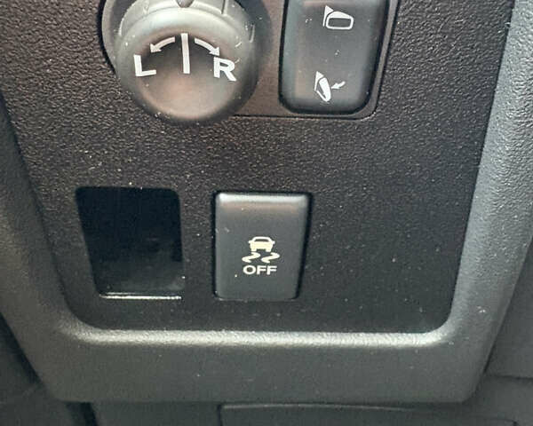 Фиолетовый Ниссан Кашкай 2, объемом двигателя 1.5 л и пробегом 238 тыс. км за 10200 $, фото 16 на Automoto.ua