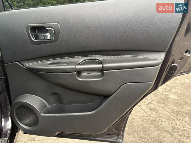 Фиолетовый Ниссан Кашкай 2, объемом двигателя 1.5 л и пробегом 238 тыс. км за 10200 $, фото 25 на Automoto.ua