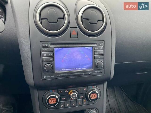 Фиолетовый Ниссан Кашкай 2, объемом двигателя 1.5 л и пробегом 236 тыс. км за 10250 $, фото 20 на Automoto.ua