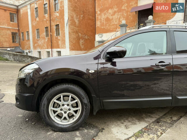 Фіолетовий Ніссан Кашкай 2, об'ємом двигуна 1.6 л та пробігом 241 тис. км за 9599 $, фото 21 на Automoto.ua