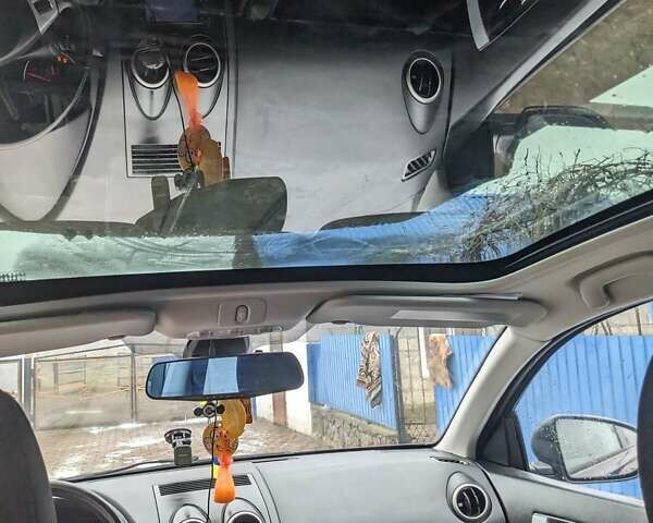 Фиолетовый Ниссан Кашкай 2, объемом двигателя 2 л и пробегом 220 тыс. км за 12400 $, фото 16 на Automoto.ua