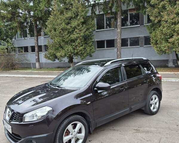 Ниссан Кашкай 2 2011 в Ровно на Automoto.ua Фиолетовый Ниссан Кашкай 2, объемом двигателя 2 л и пробегом 226 тыс. км за 10699 $, фото 4 на Automoto.ua