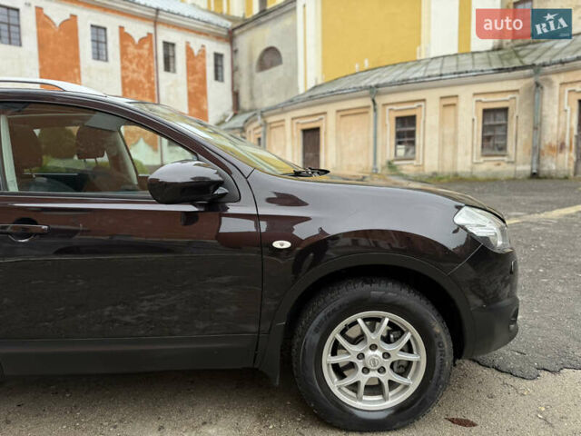 Фіолетовий Ніссан Кашкай 2, об'ємом двигуна 1.6 л та пробігом 241 тис. км за 9599 $, фото 47 на Automoto.ua
