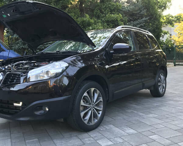 Фіолетовий Ніссан Кашкай 2, об'ємом двигуна 1.6 л та пробігом 225 тис. км за 11300 $, фото 7 на Automoto.ua