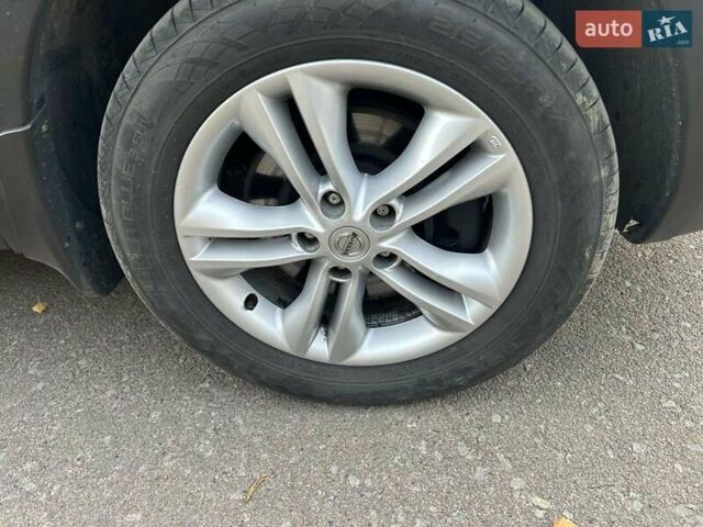 Фиолетовый Ниссан Кашкай 2, объемом двигателя 1.6 л и пробегом 253 тыс. км за 10850 $, фото 11 на Automoto.ua