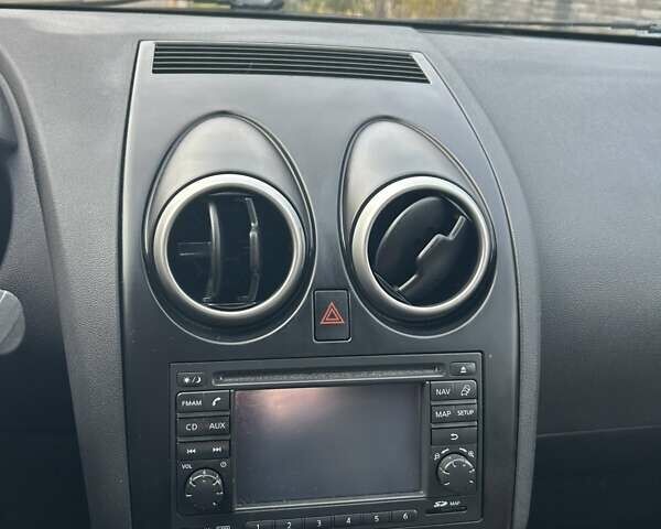 Фиолетовый Ниссан Кашкай 2, объемом двигателя 1.6 л и пробегом 253 тыс. км за 10850 $, фото 22 на Automoto.ua