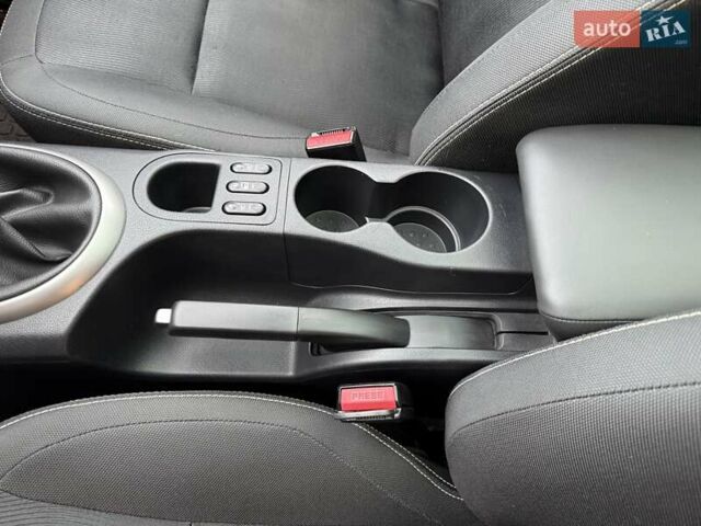 Ниссан Кашкай 2 2013 в Виннице на Automoto.ua Фиолетовый Ниссан Кашкай 2, объемом двигателя 1.6 л и пробегом 80 тыс. км за 12700 $, фото 14 на Automoto.ua