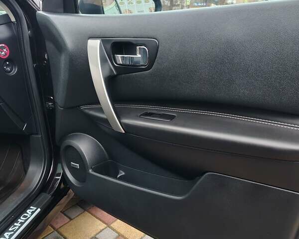 Фиолетовый Ниссан Кашкай 2, объемом двигателя 1.5 л и пробегом 198 тыс. км за 12300 $, фото 24 на Automoto.ua