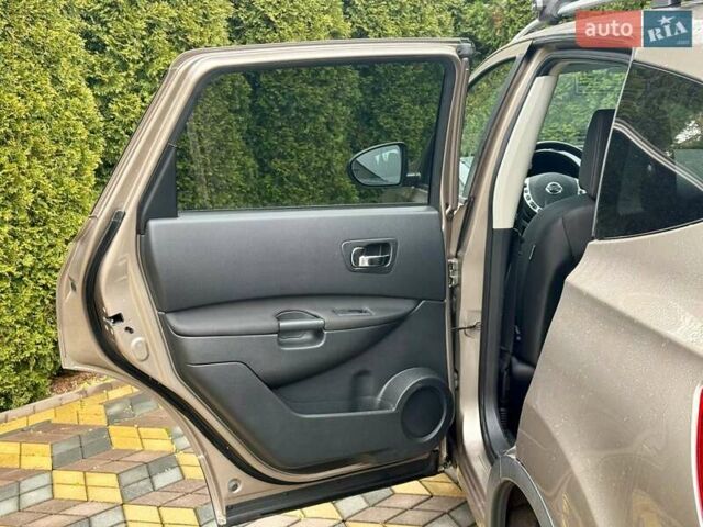 Коричневый Ниссан Кашкай 2, объемом двигателя 1.5 л и пробегом 211 тыс. км за 9999 $, фото 24 на Automoto.ua