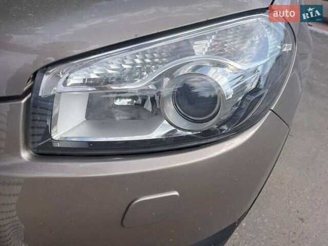 Коричневый Ниссан Кашкай 2, объемом двигателя 1.46 л и пробегом 268 тыс. км за 9900 $, фото 6 на Automoto.ua