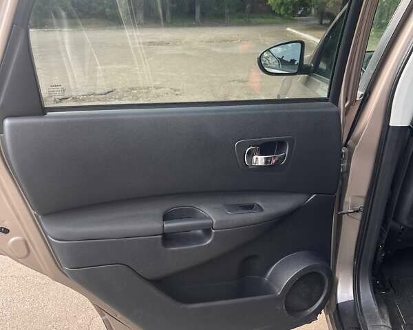 Коричневый Ниссан Кашкай 2, объемом двигателя 1.46 л и пробегом 268 тыс. км за 9900 $, фото 51 на Automoto.ua