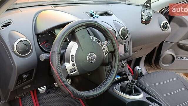 Коричневий Ніссан Кашкай 2, об'ємом двигуна 1.5 л та пробігом 220 тис. км за 9700 $, фото 1 на Automoto.ua