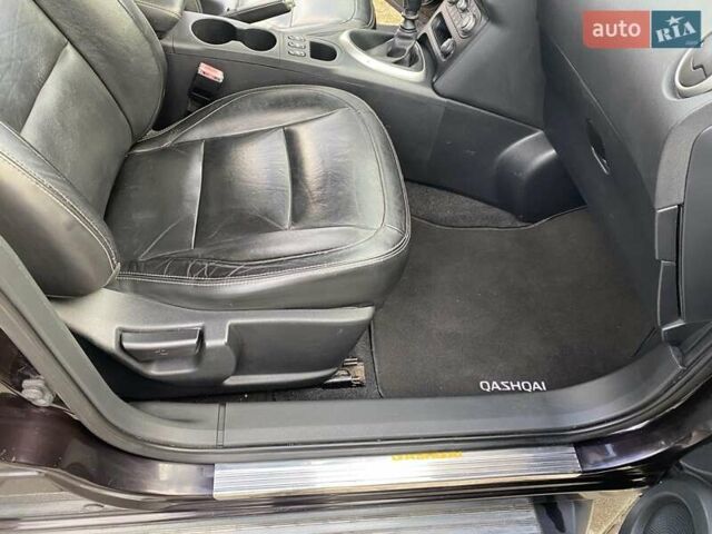 Коричневый Ниссан Кашкай 2, объемом двигателя 2 л и пробегом 225 тыс. км за 10950 $, фото 51 на Automoto.ua