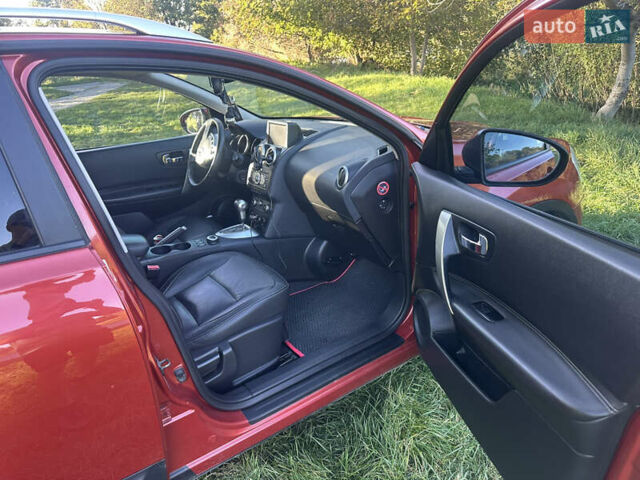 Красный Ниссан Кашкай 2, объемом двигателя 2 л и пробегом 262 тыс. км за 10000 $, фото 5 на Automoto.ua