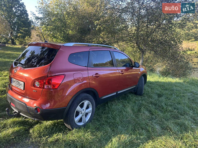 Красный Ниссан Кашкай 2, объемом двигателя 2 л и пробегом 262 тыс. км за 10000 $, фото 3 на Automoto.ua