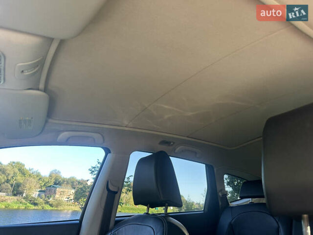 Красный Ниссан Кашкай 2, объемом двигателя 2 л и пробегом 262 тыс. км за 10000 $, фото 19 на Automoto.ua