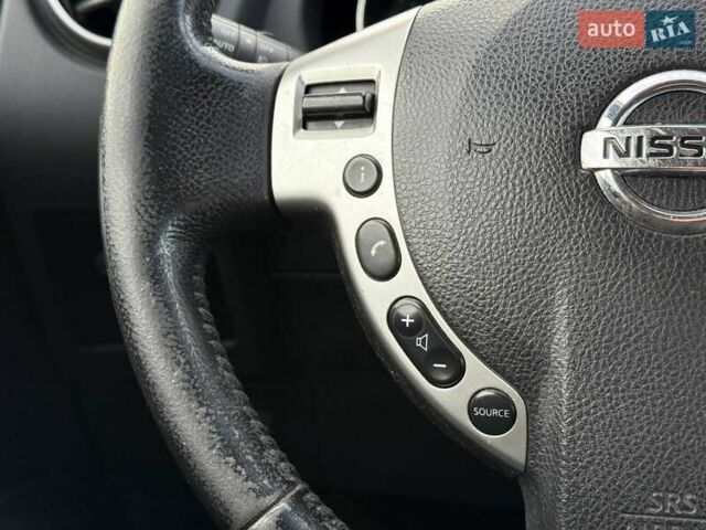 Красный Ниссан Кашкай 2, объемом двигателя 2 л и пробегом 239 тыс. км за 7990 $, фото 25 на Automoto.ua