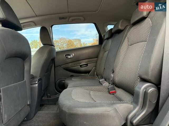 Красный Ниссан Кашкай 2, объемом двигателя 2 л и пробегом 239 тыс. км за 7990 $, фото 37 на Automoto.ua