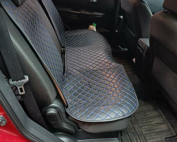 Красный Ниссан Кашкай 2, объемом двигателя 1.46 л и пробегом 196 тыс. км за 11000 $, фото 18 на Automoto.ua