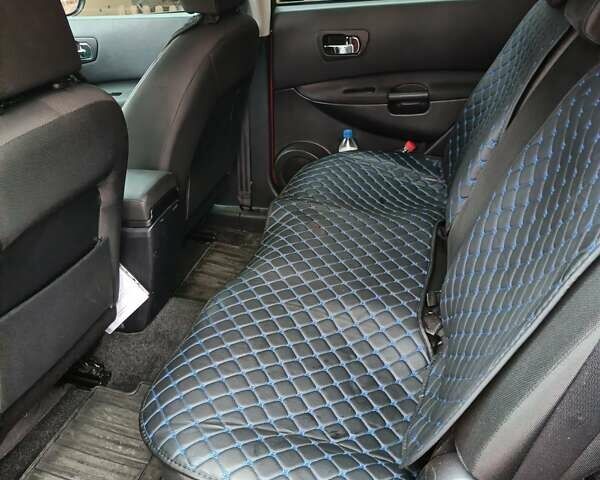 Красный Ниссан Кашкай 2, объемом двигателя 1.46 л и пробегом 196 тыс. км за 11000 $, фото 17 на Automoto.ua