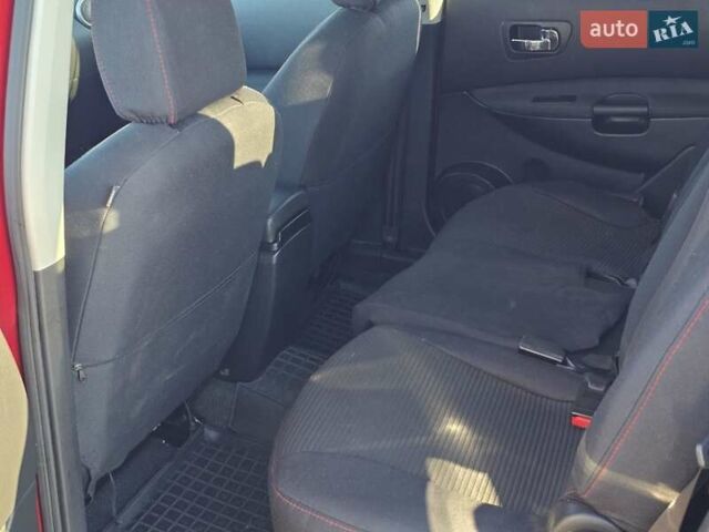 Красный Ниссан Кашкай 2, объемом двигателя 1.5 л и пробегом 292 тыс. км за 9999 $, фото 27 на Automoto.ua