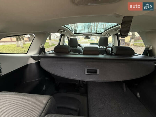 Красный Ниссан Кашкай 2, объемом двигателя 2 л и пробегом 268 тыс. км за 11300 $, фото 22 на Automoto.ua