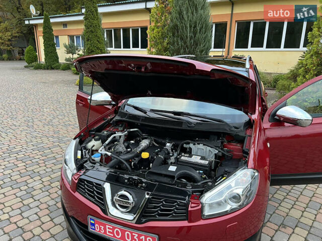 Ниссан Кашкай 2 2011 в Ровно на Automoto.ua Красный Ниссан Кашкай 2, объемом двигателя 1.5 л и пробегом 226 тыс. км за 10750 $, фото 28 на Automoto.ua