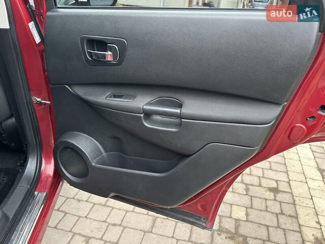 Червоний Ніссан Кашкай 2, об'ємом двигуна 2 л та пробігом 216 тис. км за 10600 $, фото 16 на Automoto.ua