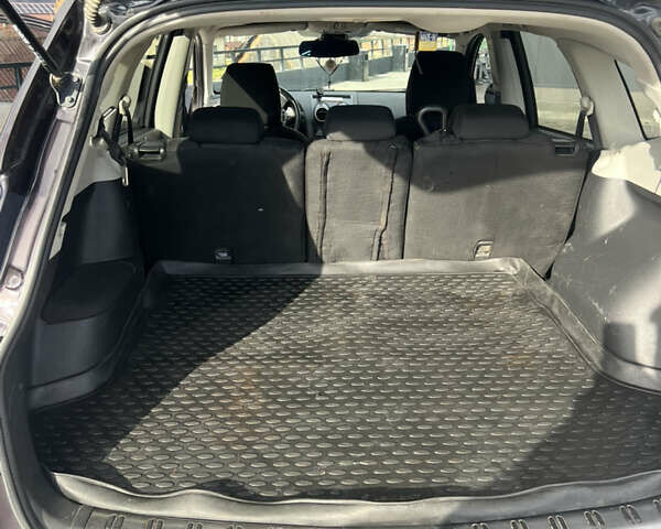 Красный Ниссан Кашкай 2, объемом двигателя 2 л и пробегом 286 тыс. км за 10800 $, фото 20 на Automoto.ua