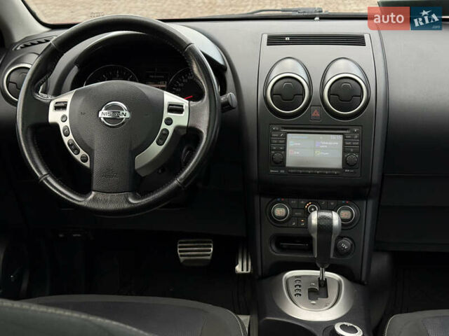 Красный Ниссан Кашкай 2, объемом двигателя 2 л и пробегом 268 тыс. км за 11300 $, фото 30 на Automoto.ua
