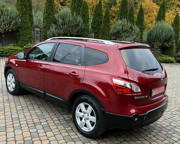 Ниссан Кашкай 2 2011 в Ровно на Automoto.ua Красный Ниссан Кашкай 2, объемом двигателя 1.5 л и пробегом 226 тыс. км за 10750 $, фото 4 на Automoto.ua