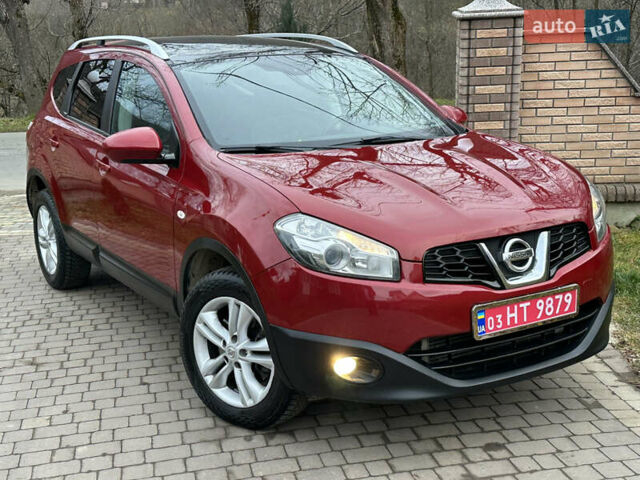 Червоний Ніссан Кашкай 2, об'ємом двигуна 2 л та пробігом 216 тис. км за 10600 $, фото 3 на Automoto.ua
