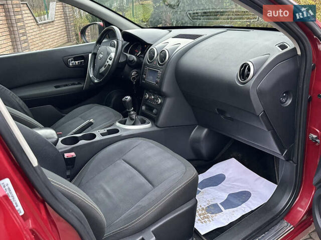 Червоний Ніссан Кашкай 2, об'ємом двигуна 2 л та пробігом 216 тис. км за 10600 $, фото 18 на Automoto.ua