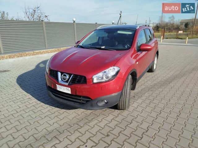 Красный Ниссан Кашкай 2, объемом двигателя 1.5 л и пробегом 226 тыс. км за 10400 $, фото 1 на Automoto.ua