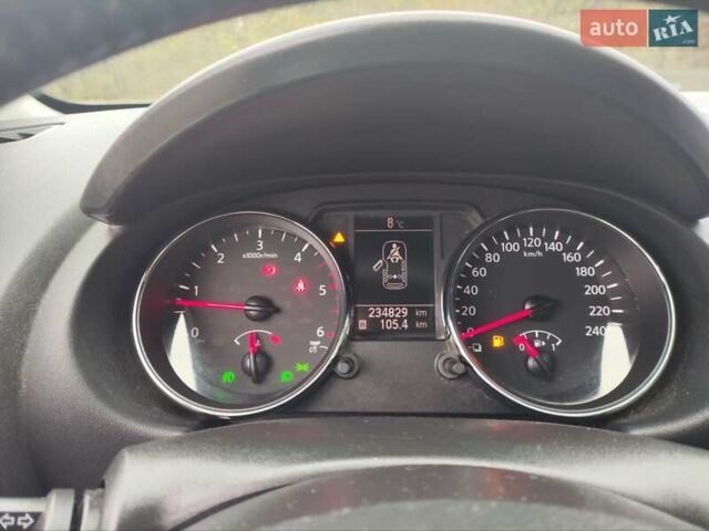 Красный Ниссан Кашкай 2, объемом двигателя 2 л и пробегом 234 тыс. км за 13100 $, фото 24 на Automoto.ua