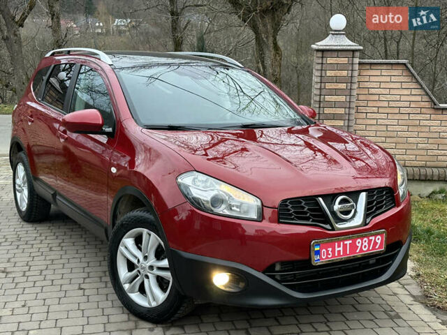 Червоний Ніссан Кашкай 2, об'ємом двигуна 2 л та пробігом 216 тис. км за 10600 $, фото 4 на Automoto.ua