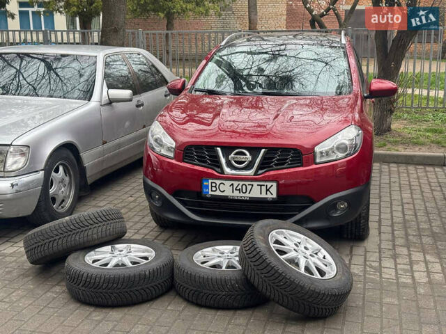 Красный Ниссан Кашкай 2, объемом двигателя 1.46 л и пробегом 250 тыс. км за 9900 $, фото 16 на Automoto.ua
