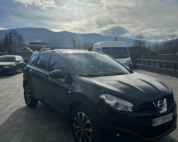 Красный Ниссан Кашкай 2, объемом двигателя 2 л и пробегом 286 тыс. км за 10800 $, фото 2 на Automoto.ua