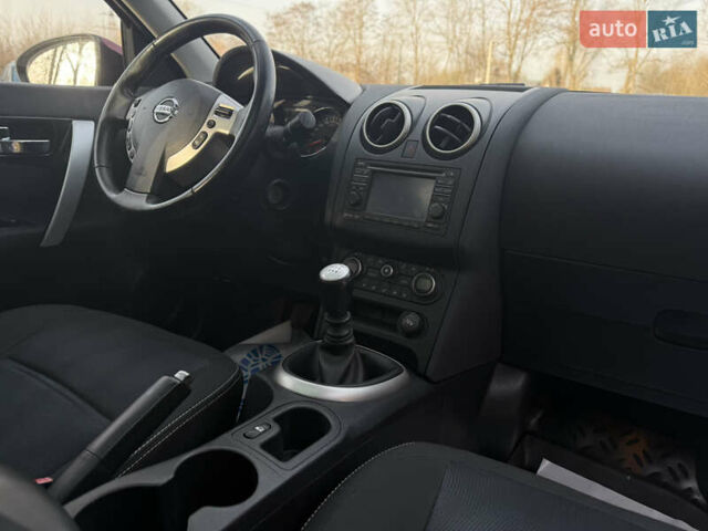 Червоний Ніссан Кашкай 2, об'ємом двигуна 1.6 л та пробігом 168 тис. км за 11400 $, фото 11 на Automoto.ua