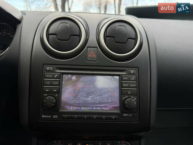 Красный Ниссан Кашкай 2, объемом двигателя 2 л и пробегом 268 тыс. км за 11300 $, фото 37 на Automoto.ua