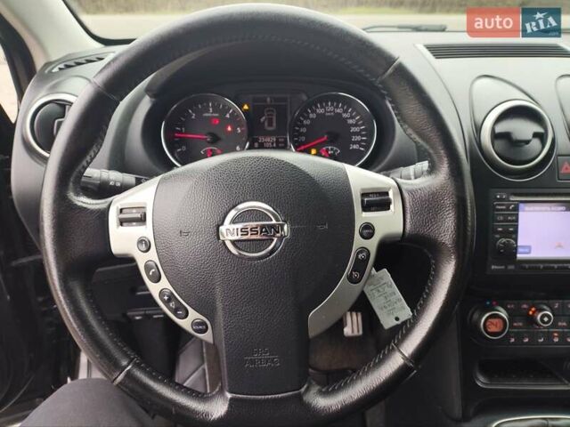 Красный Ниссан Кашкай 2, объемом двигателя 2 л и пробегом 234 тыс. км за 13100 $, фото 15 на Automoto.ua