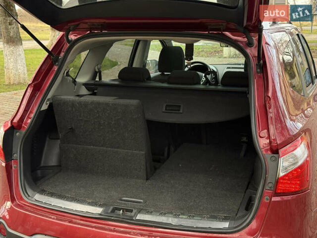 Красный Ниссан Кашкай 2, объемом двигателя 2 л и пробегом 268 тыс. км за 11300 $, фото 20 на Automoto.ua