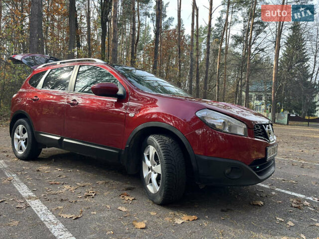 Красный Ниссан Кашкай 2, объемом двигателя 2 л и пробегом 118 тыс. км за 11800 $, фото 3 на Automoto.ua