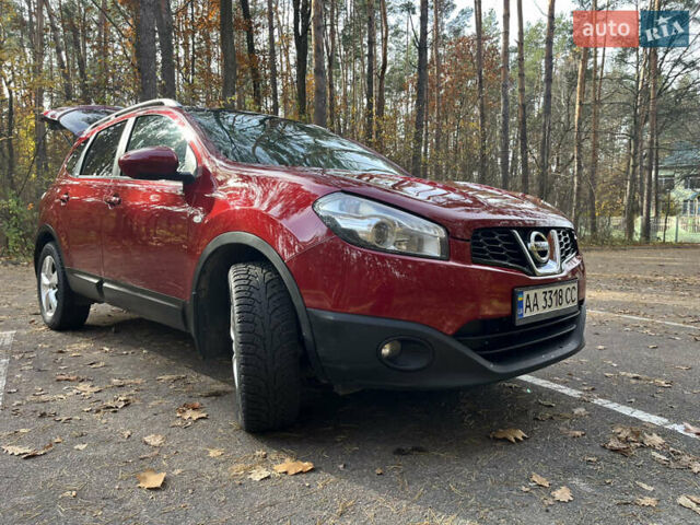 Красный Ниссан Кашкай 2, объемом двигателя 2 л и пробегом 118 тыс. км за 11800 $, фото 2 на Automoto.ua